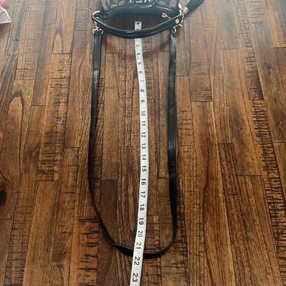 United Colors Of Benetton mini bag crossbody tan brown with gold hardware VTG - Picture 16 of 16